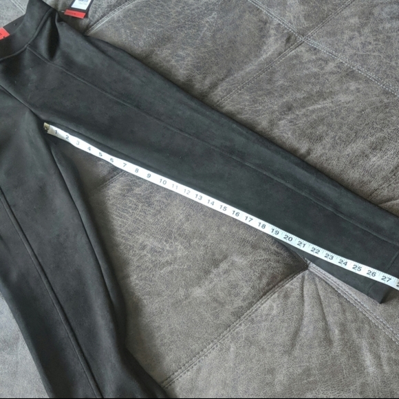 Andrew Marc Super Soft Stretch Pants - Picture 6 of 8